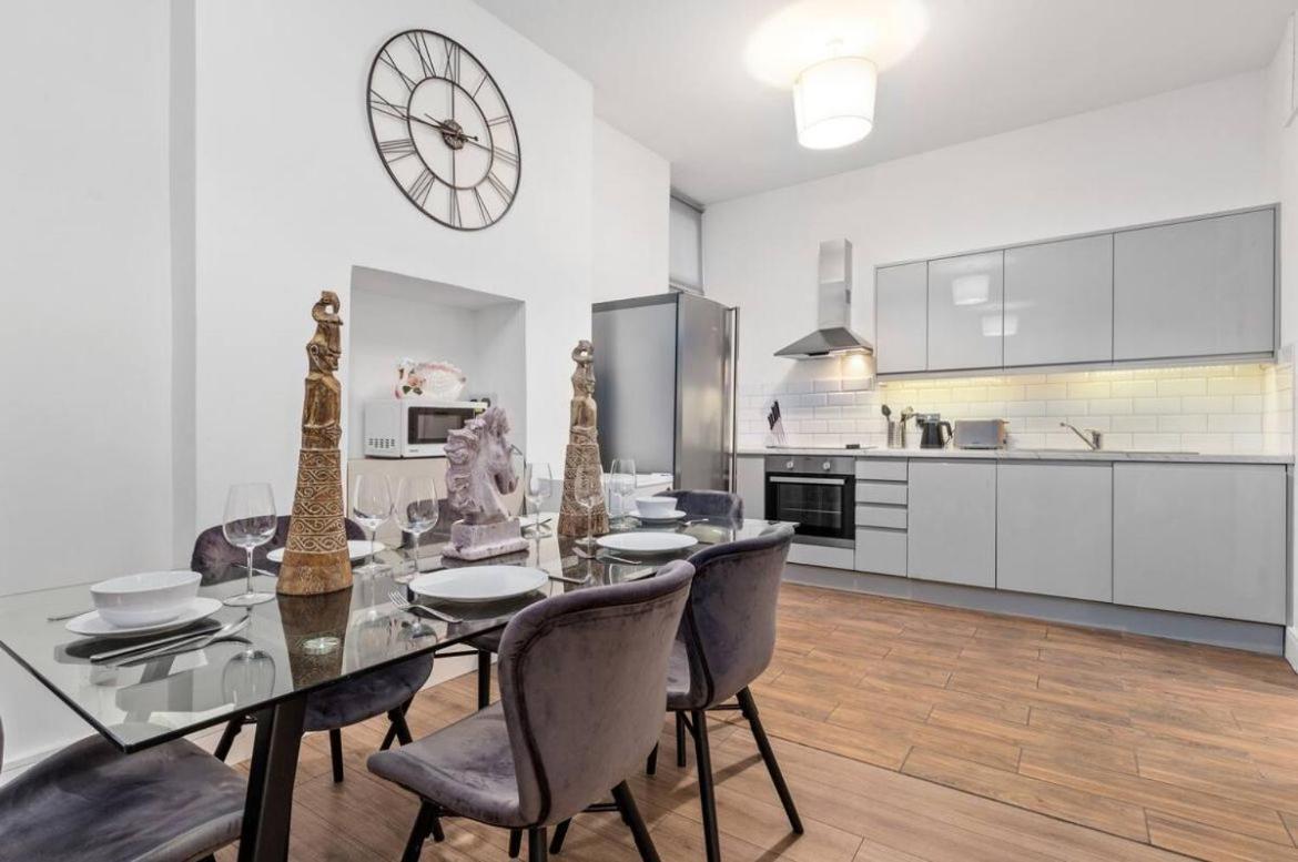 Majestic 2-Bedroom Flat In Knightsbridge-Hyde Park Kb70 London Bagian luar foto
